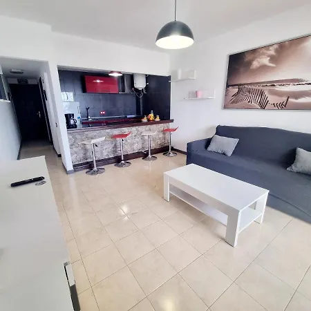 Malvasia 9 * Puerto del Carmen (Lanzarote)